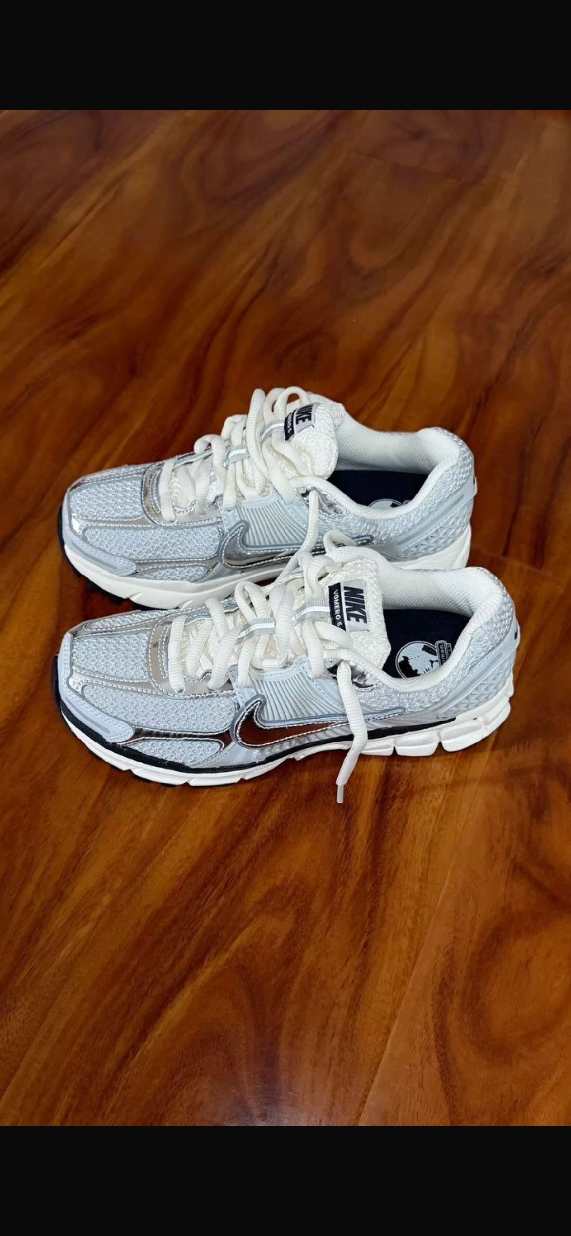 Nike vomero 5